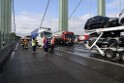 Schwerer LKW VU PKlemm A 4 Rich Olpe auf der Rodenkirchener Bruecke P023